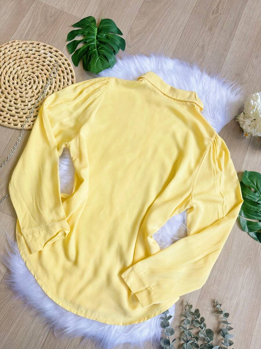 Woman shirt