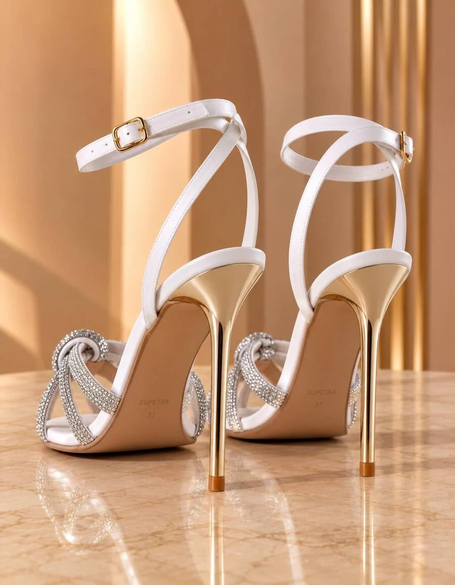 Woman's Kitten heel
