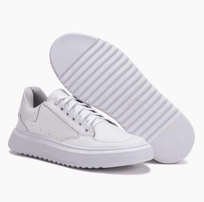 M Dam Sneakers