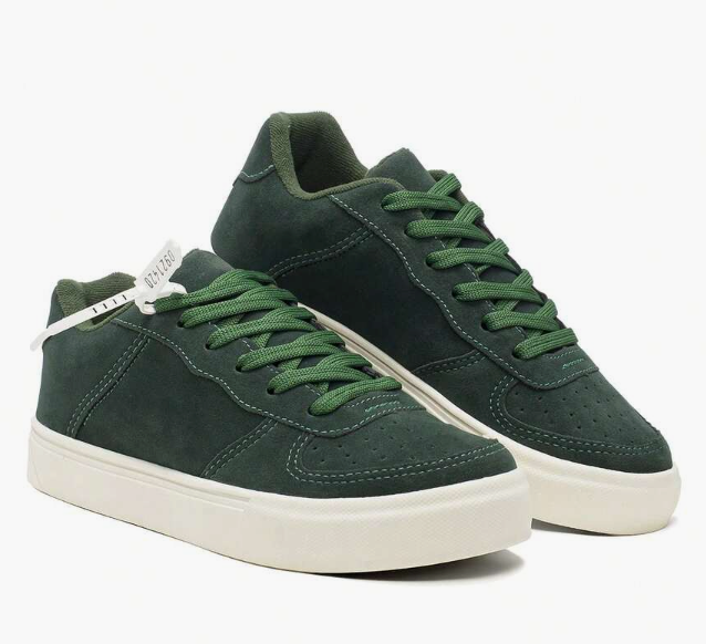 M green Sneakers