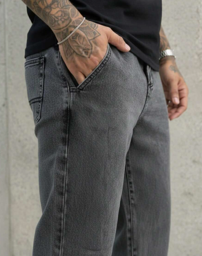 Triple Black Jeans