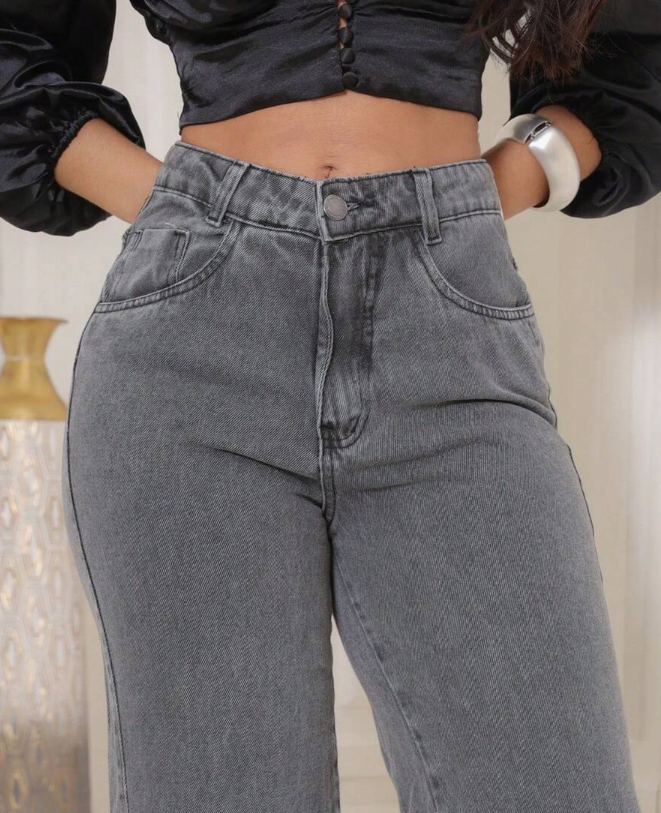 Ripped Patch Jeans