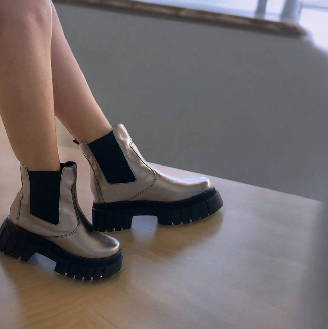Shoes P M