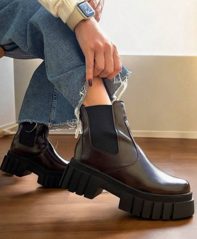 Shoes White Black