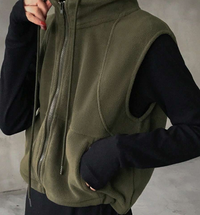 M Hooded Gilet